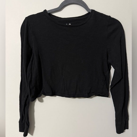Charlotte Russe Black Long Sleeve Crop Top - Picture 1 of 4